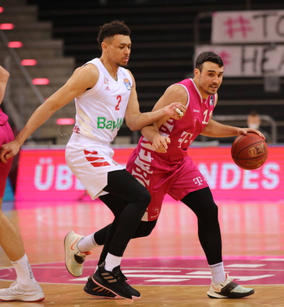 不仅意味着 不仅意味着