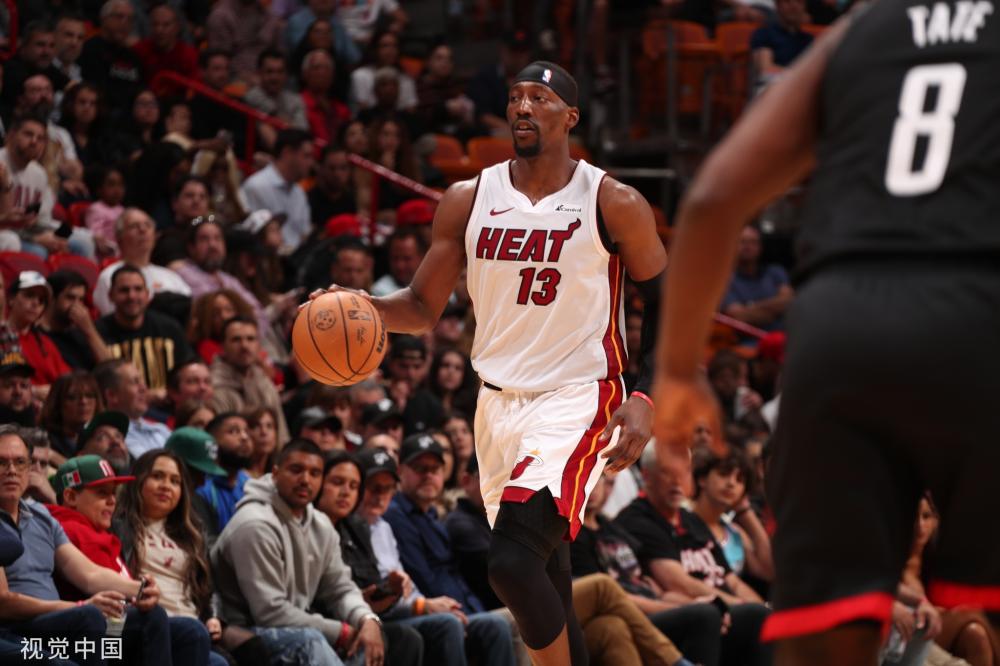 上也表现得 上也表现得